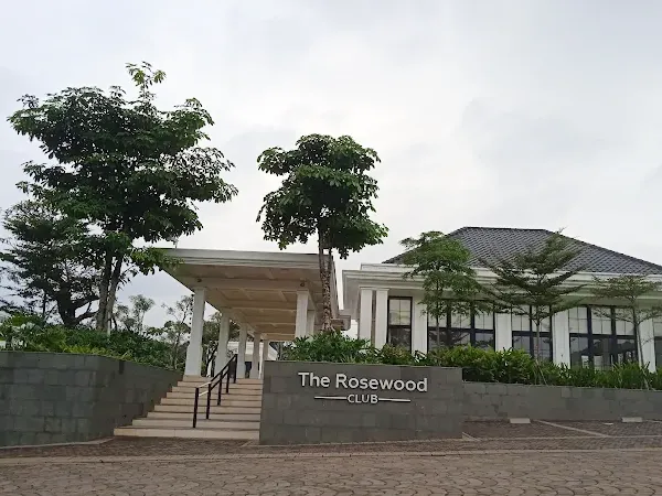 Rosewood Golf Residence - Golf Resort Style
