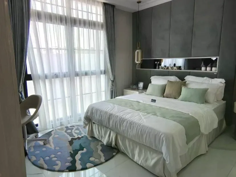 Rosewood Golf Residence - Elegant Study Room