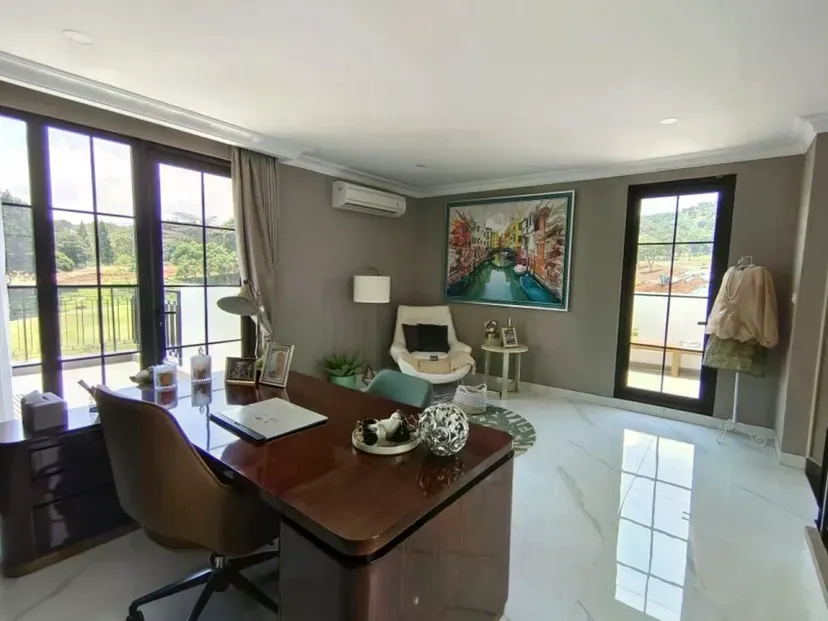 Rosewood Golf Residence - Luxury Guest Room